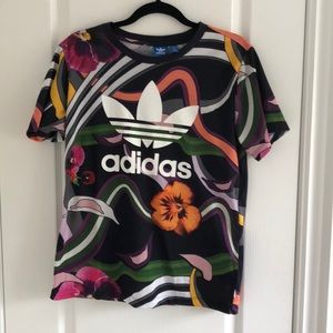 Adidas t-shirt